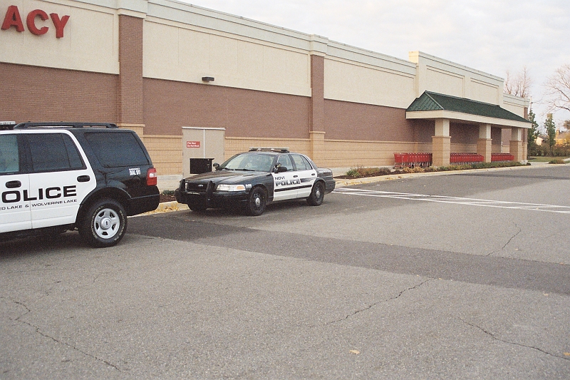 ShopWithACop2008 (10).jpg